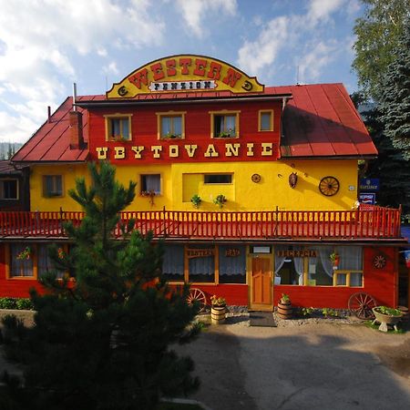 Western Penzion Ружомберок Екстериор снимка