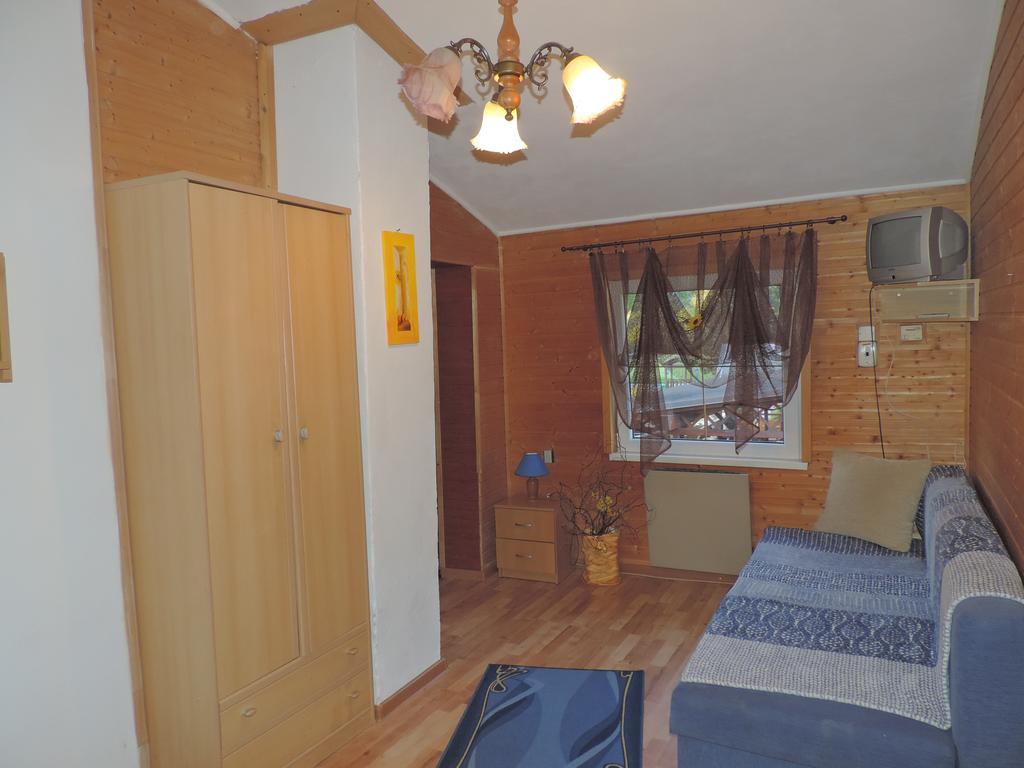 Western Penzion Ружомберок Екстериор снимка